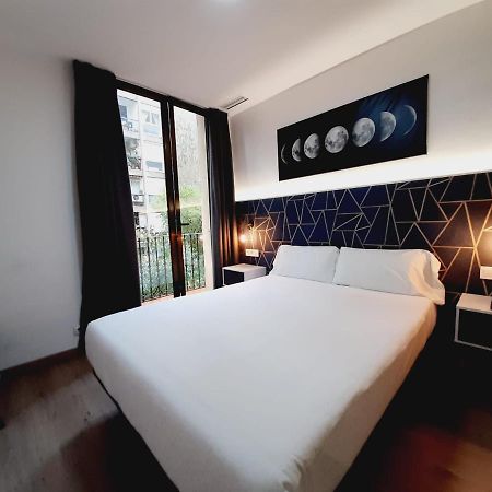 Hostal Laia By Gaiarooms Barcelona Exterior foto